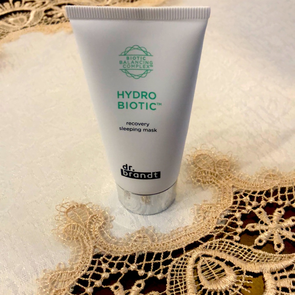 Dr. Brandt
Hydro Biotic Recovery Sleeping Mask